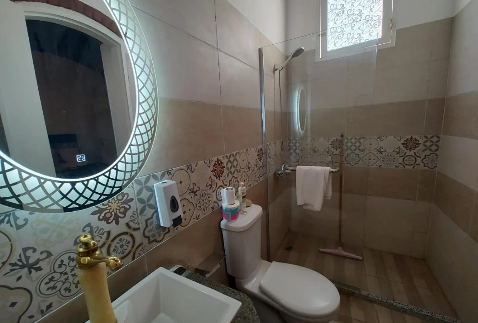 Flower Of Life Guest House Луксор