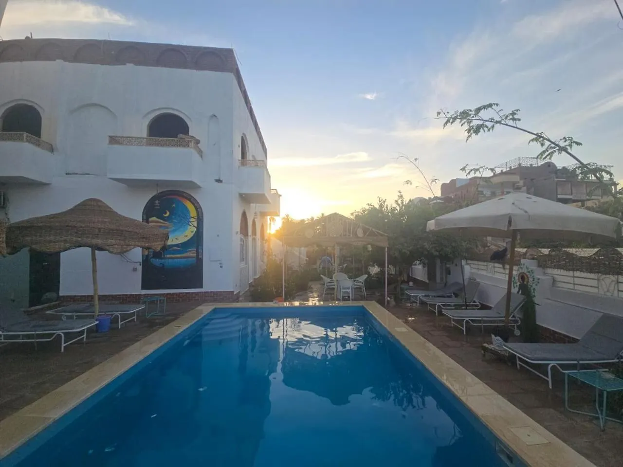 Flower Of Life Guest House Луксор 0*,